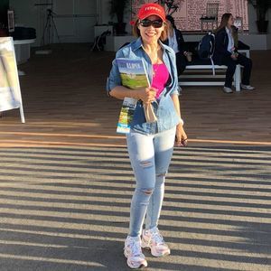 Meet your Posher, Imelda